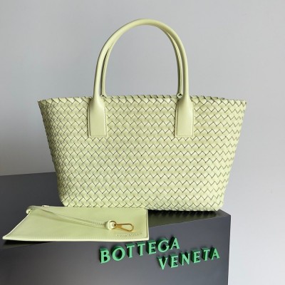 Bottega Veneta Cabat Medium Bag In Lemon Intrecciato Lambskin IAMBS240068