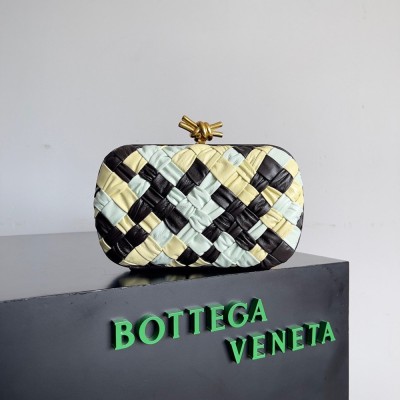 Bottega Veneta Knot Minaudiere Clutch In Multicolour Intrecciato Lambskin IAMBS240278