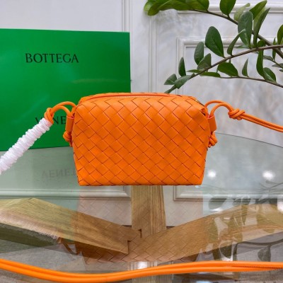 Bottega Veneta Loop Small Bag In Orange Intrecciato Lambskin IAMBS240294