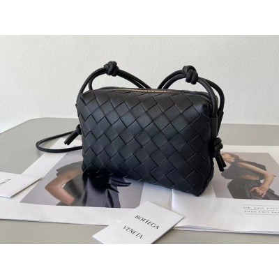 Bottega Veneta Mini Loop Bag In Black Intrecciato Lambskin IAMBS240296