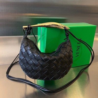 Bottega Veneta Sardine Mini Bag In Black Intrecciato Lambskin IAMBS240408