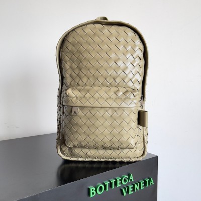 Bottega Veneta Small Backpack In Taupe Intrecciato Calfskin IAMBS240056