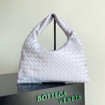 Bottega Veneta Small Hop Bag in Oyster Intrecciato Calfskin IAMBS240205
