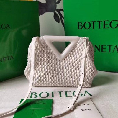 Bottega Veneta Small Point Bag In White Quilted Leather IAMBS240379