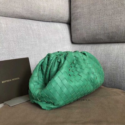 Bottega Veneta The Pouch Clutch In Green Intrecciato Leather IAMBS240176