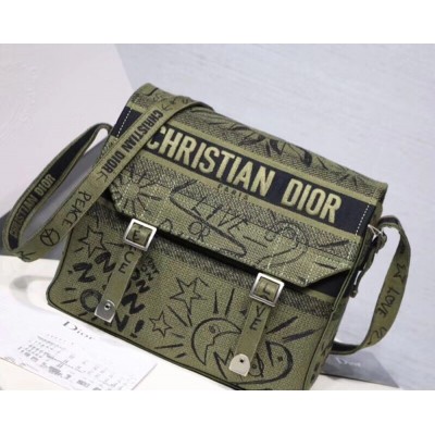 Dior Diorcamp Messenger Bag In Green Embroidered Canvas IAMBS241070