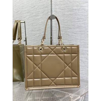 Dior Medium Essential Tote Bag In Hazelnut Archicannage Calfskin IAMBS241247