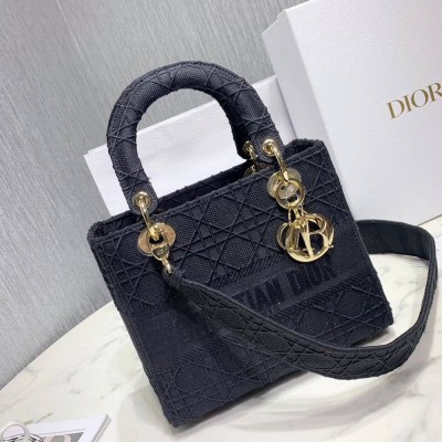 Dior Medium Lady D-Lite Bag In Black Embroidered Canvas IAMBS241014