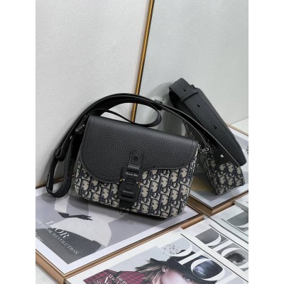 Dior Men's Mini Saddle Messenger Bag in Oblique Jacquard and Calfskin IAMBS241143