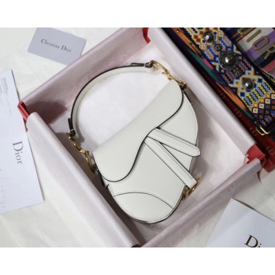 Dior Mini Saddle Bag In White Grained Calfskin IAMBS241100