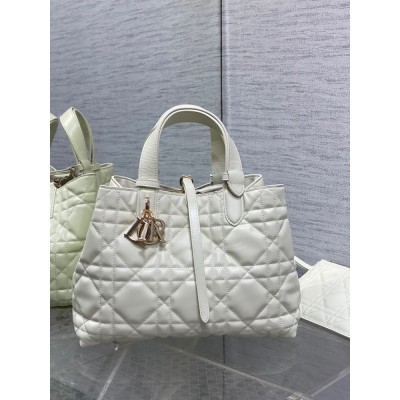 Dior Toujours Medium Bag in White Macrocannage Calfskin IAMBS241257