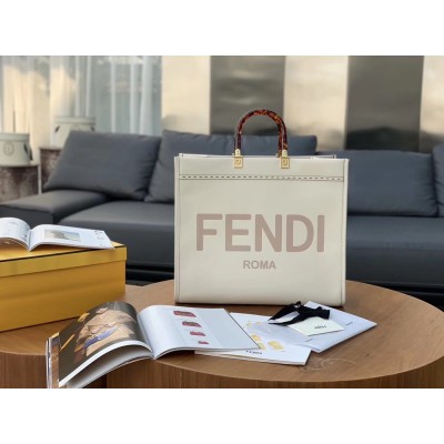 Fendi Sunshine Shopper Bag In White Calfskin IAMBS241608