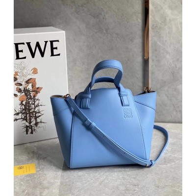 Loewe Hammock Nugget Bag In Celestine Blue Calfskin IAMBS241763