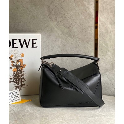 Loewe Puzzle Medium Bag In Black Classic Calfskin IAMBS241810
