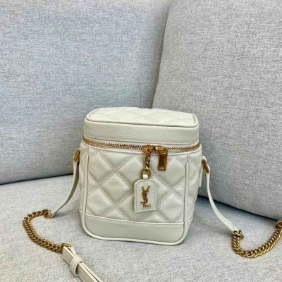 Saint Laurent 80's Vanity Bag In White Quilted Grained Leather IAMBS242704