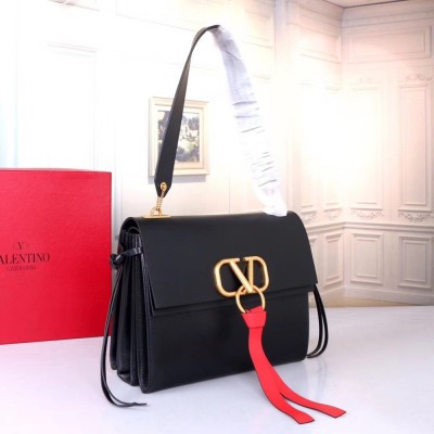 Valentino Garavani Black Medium VRing Shoulder Bag IAMBS242902