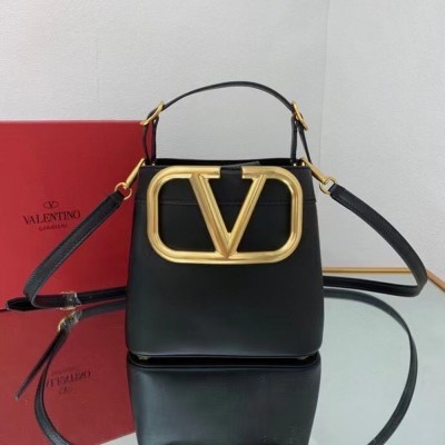 Valentino Supervee Top Handle Bag In Black Calfskin IAMBS242977